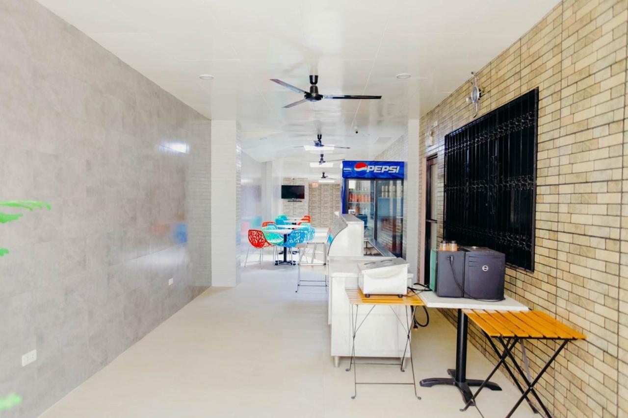 Halfway House Mactan Cebu Airport Hostel Lapu-Lapu City