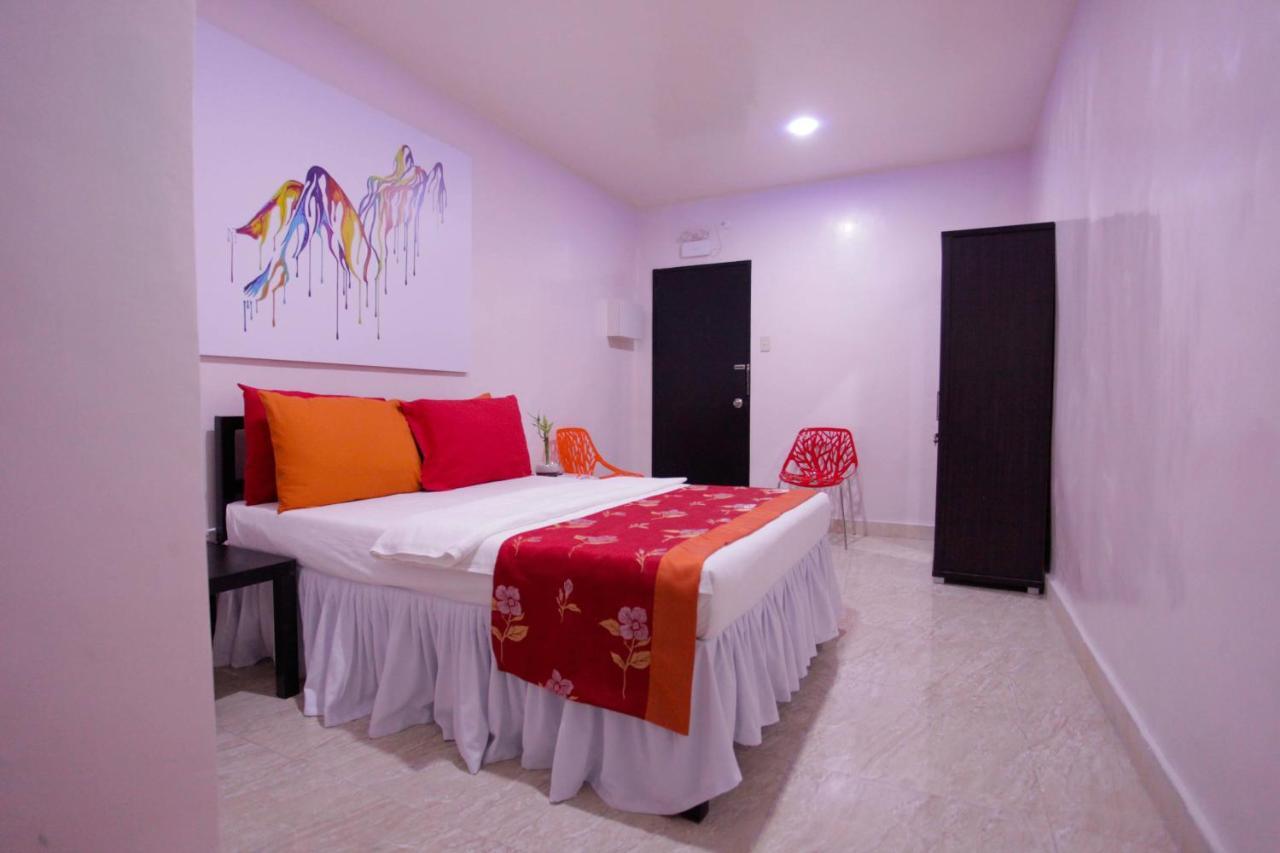 Hostel Halfway House Mactan Cebu Airport