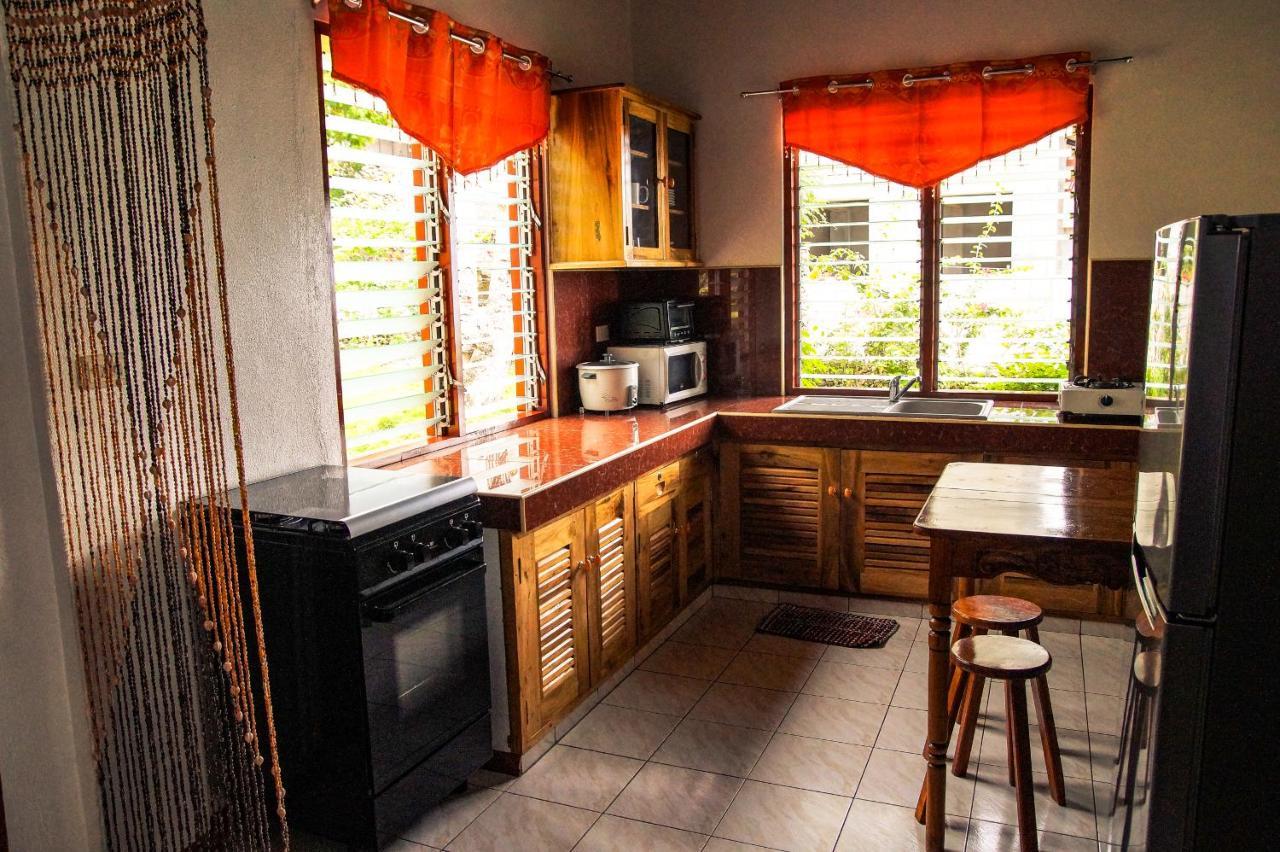 Bahay bakasyunan Beach House - Cebu *