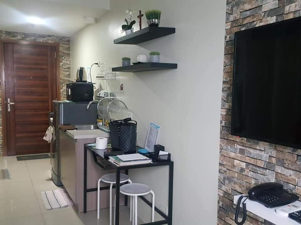 Horizon 101 Unit 31i By Felicity Bedsit Apartment