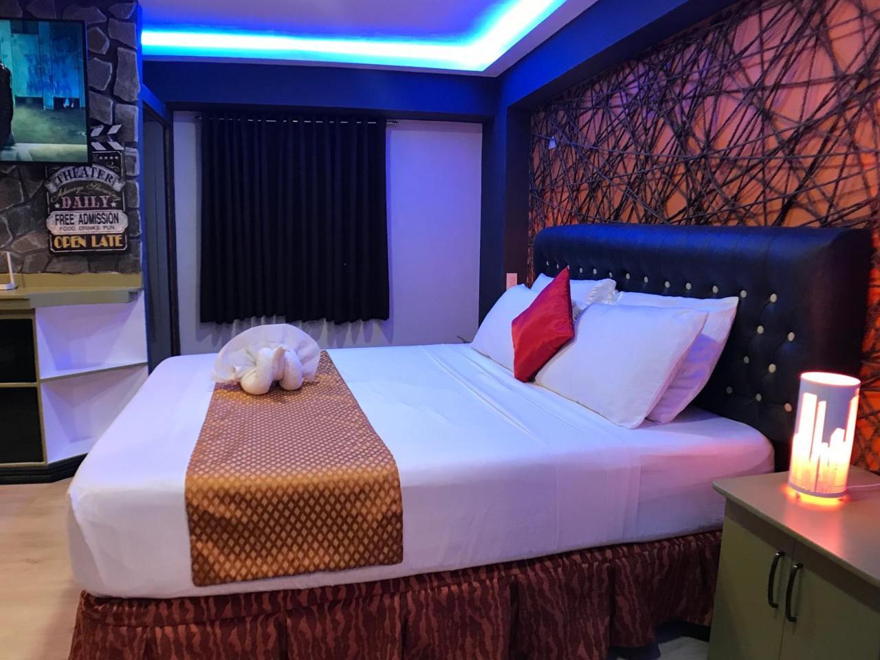 Clockworkorange Luxury With Netflix Apartamento Lapu-Lapu City