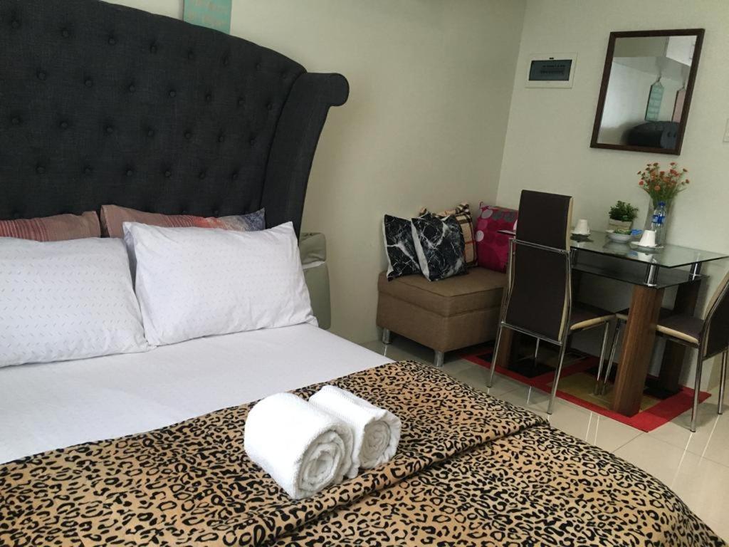 Horizon 101 Unit 31i By Felicity Bedsit Apartment
