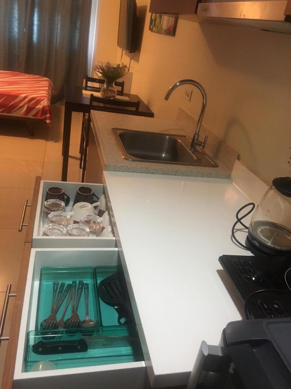 Horizon 101 Unit 31i By Felicity Bedsit Apartment Cebu
