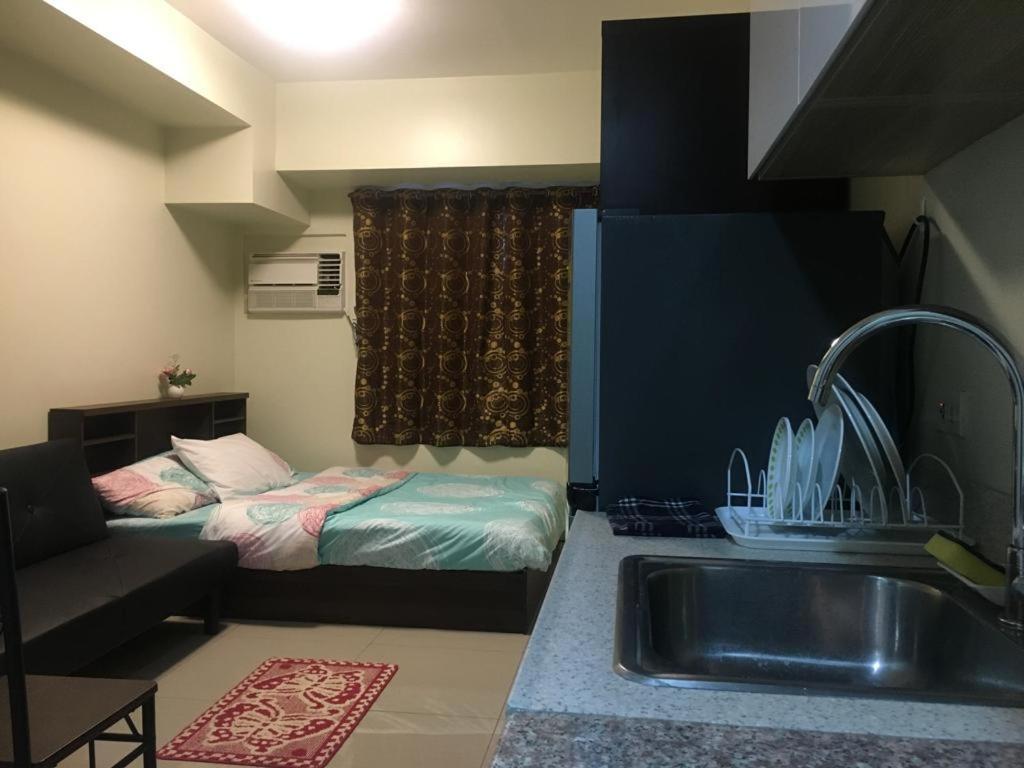 Horizon 101 Unit 31i By Felicity Bedsit * Cebu