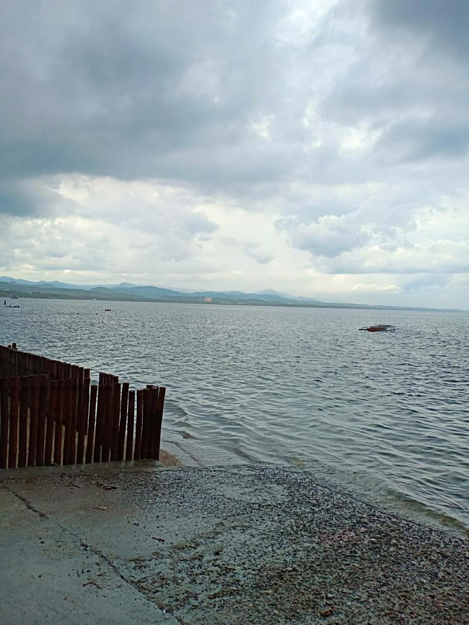 Bonbon Beach House * Catarman (Visayas)