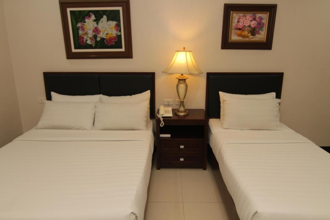 Main & Hotel 2*