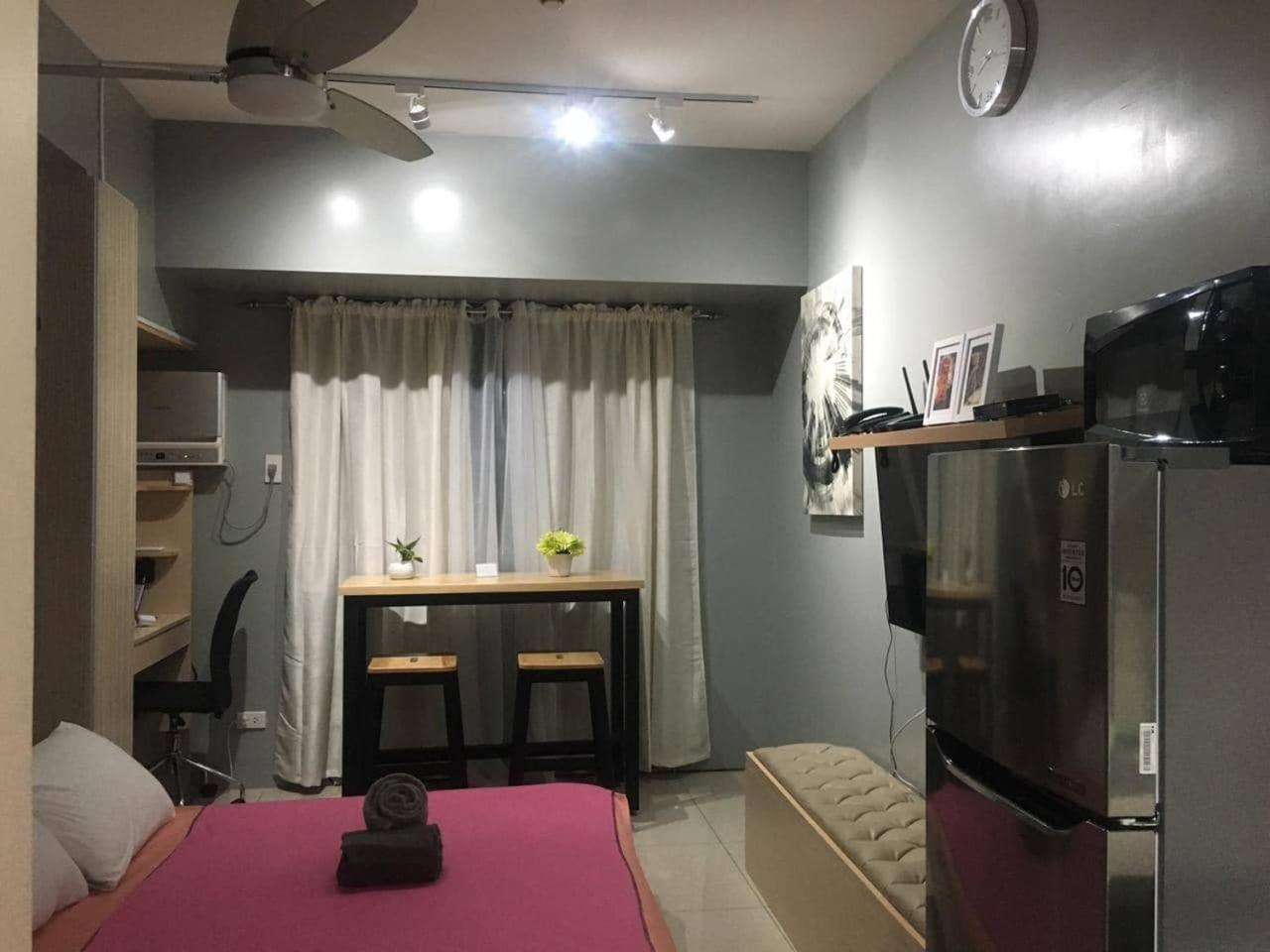 Horizon 101 Unit 31i By Felicity Bedsit Apartment *