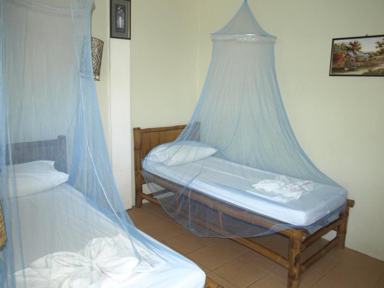 The Shark's Tail Dive Center Resort 3*