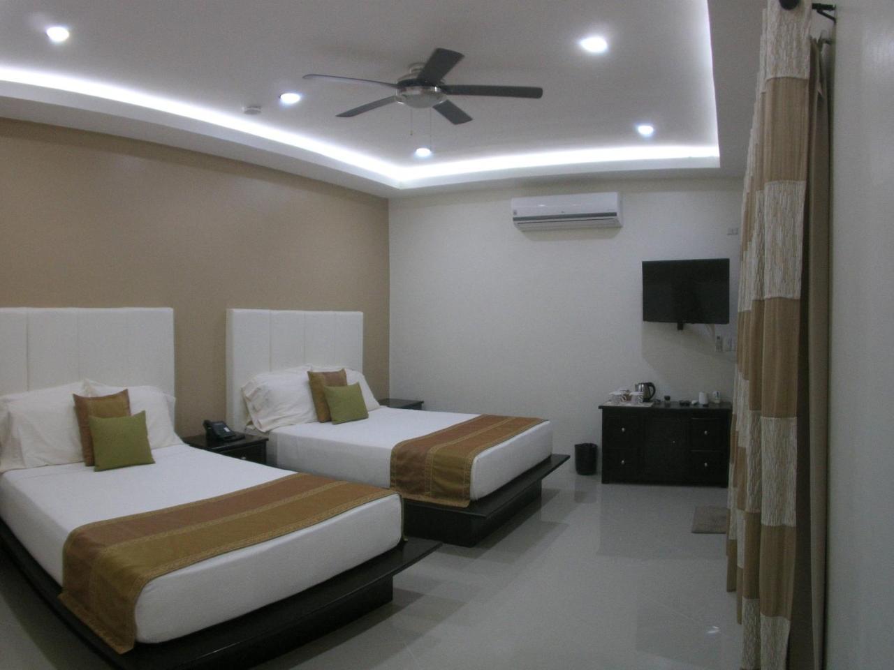 Resort Aj's Place *