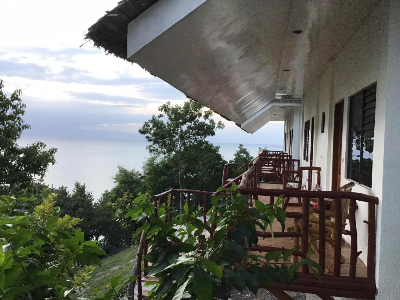 Cuestas And Restaurant Resort