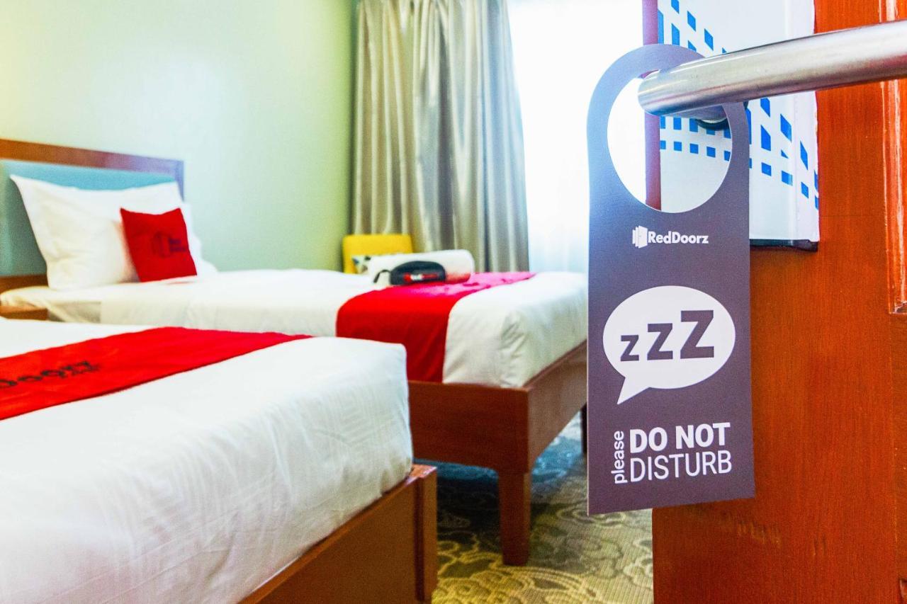 Reddoorz Premium @ Mabolo 2 4*