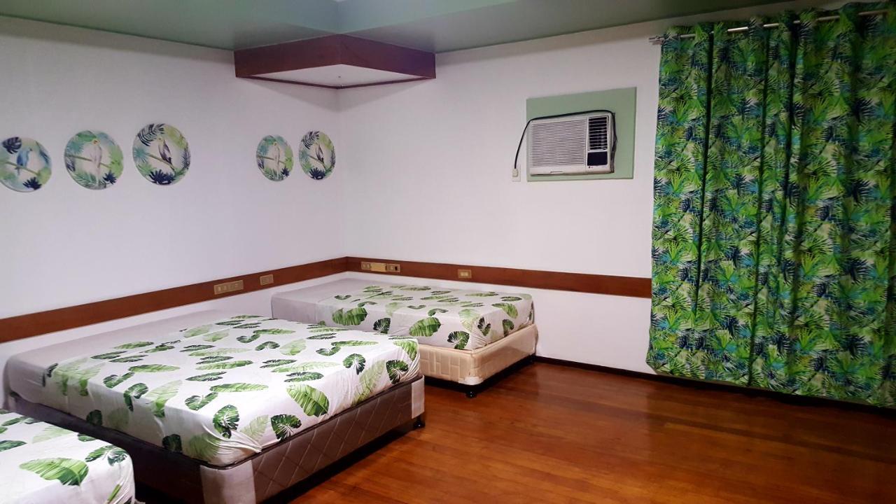 Naps & Maps Hostel