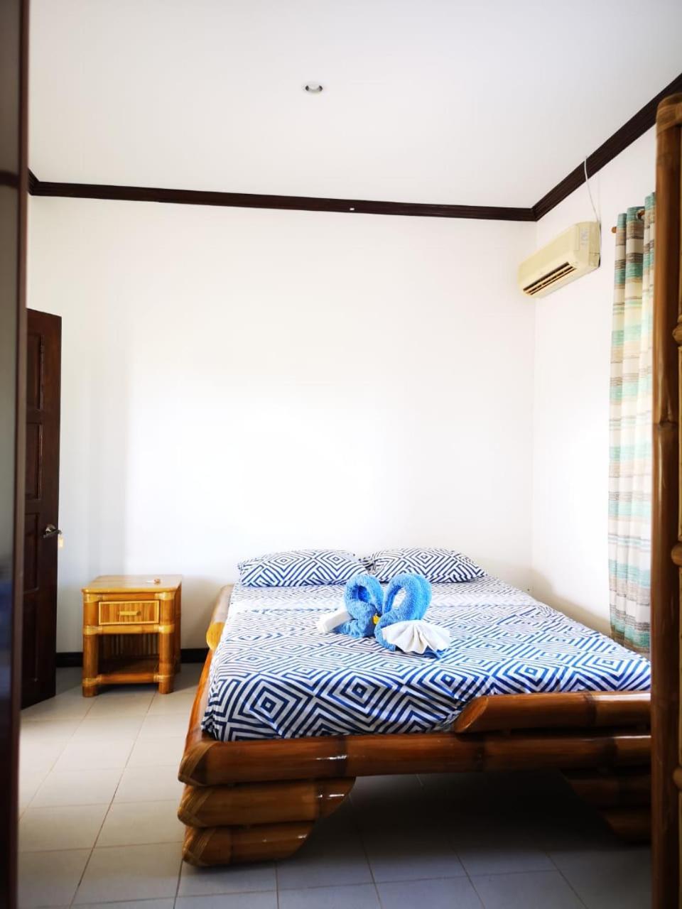 bahay-panuluyan Beyond Island