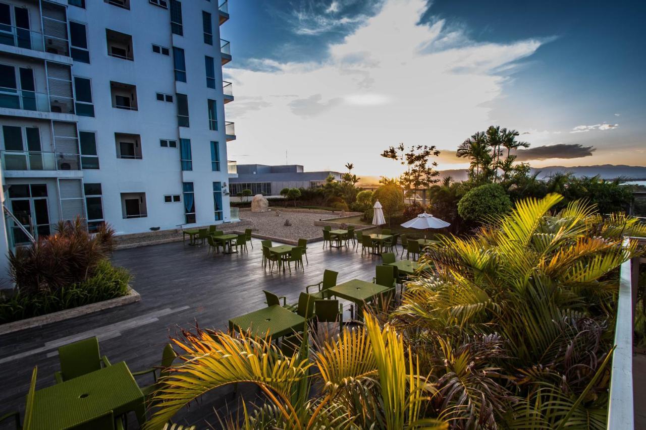 C Suites At Mactan Newtown Hotel Lapu-Lapu City