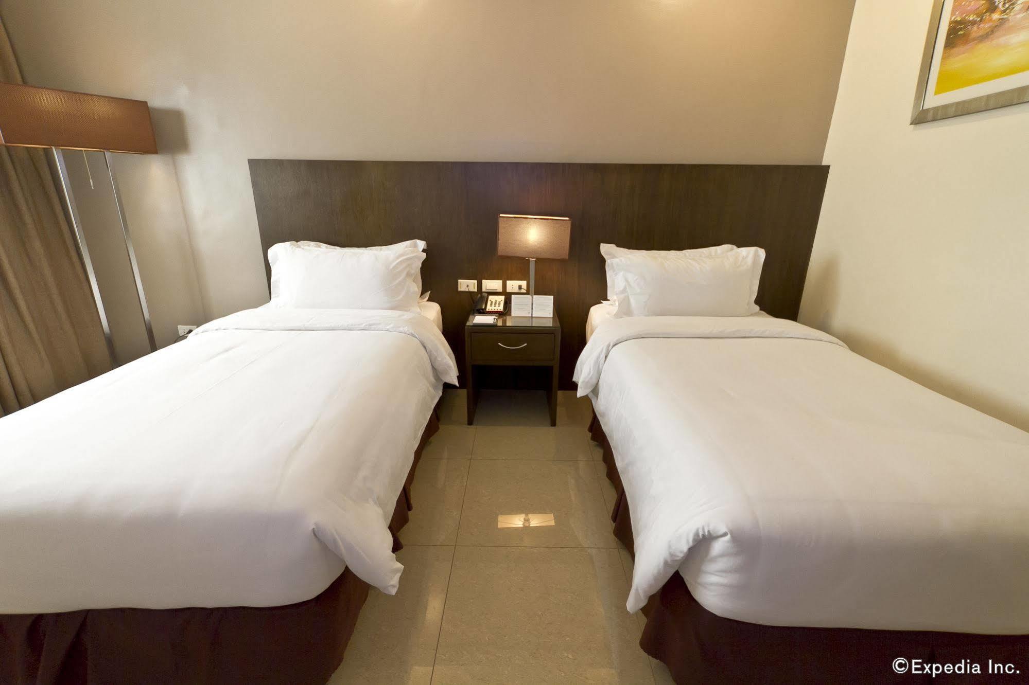 Mandarin Plaza 3* Cebu