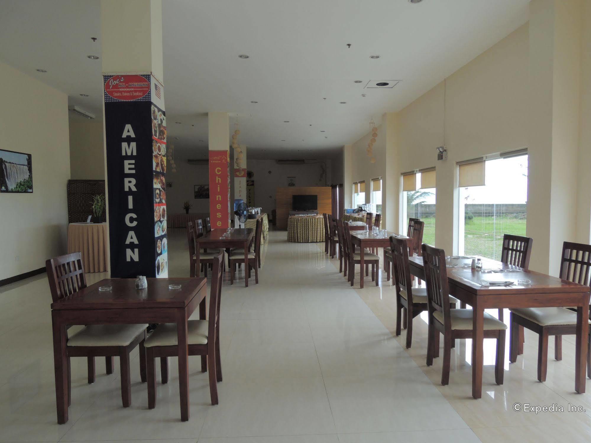 Days Cebu - 3*