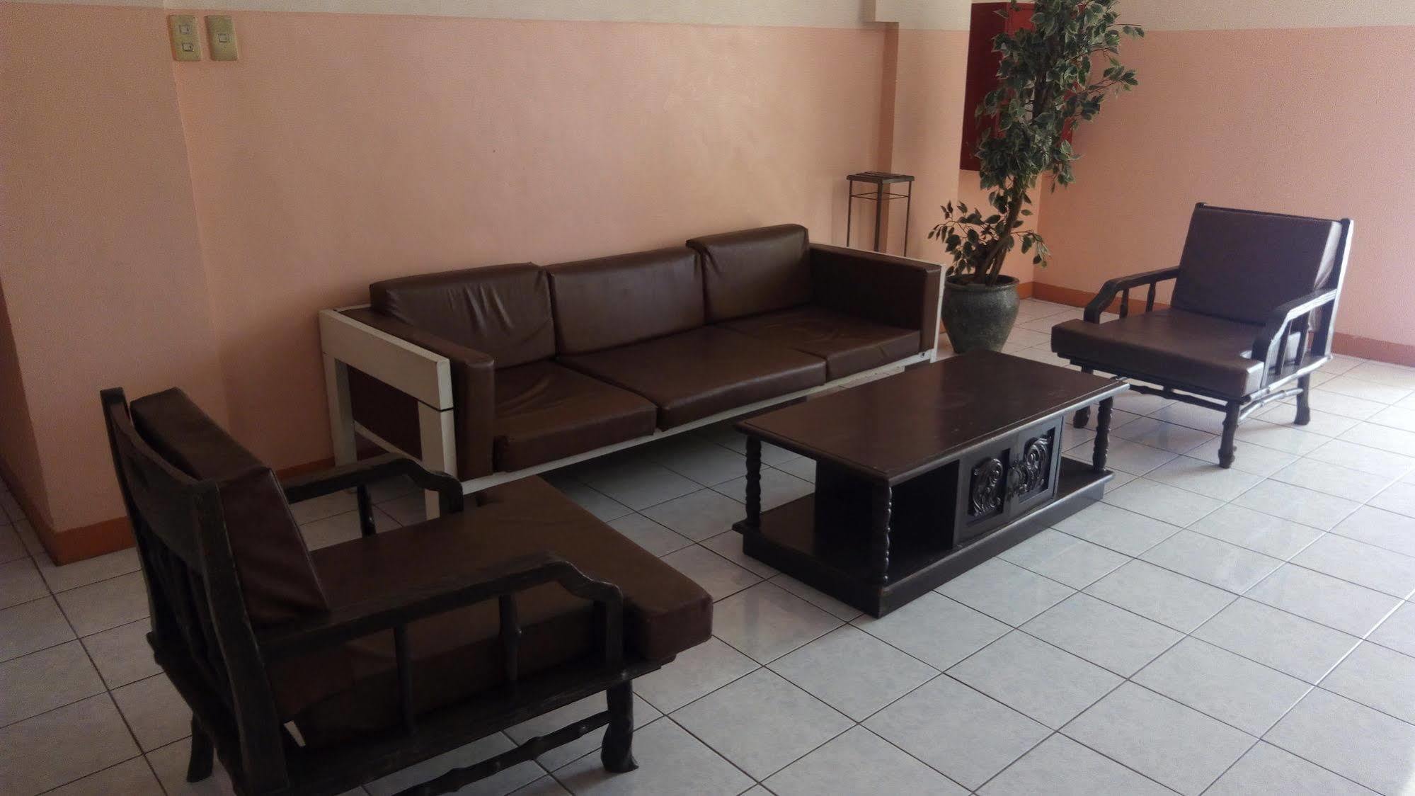 Hotel Fuente House