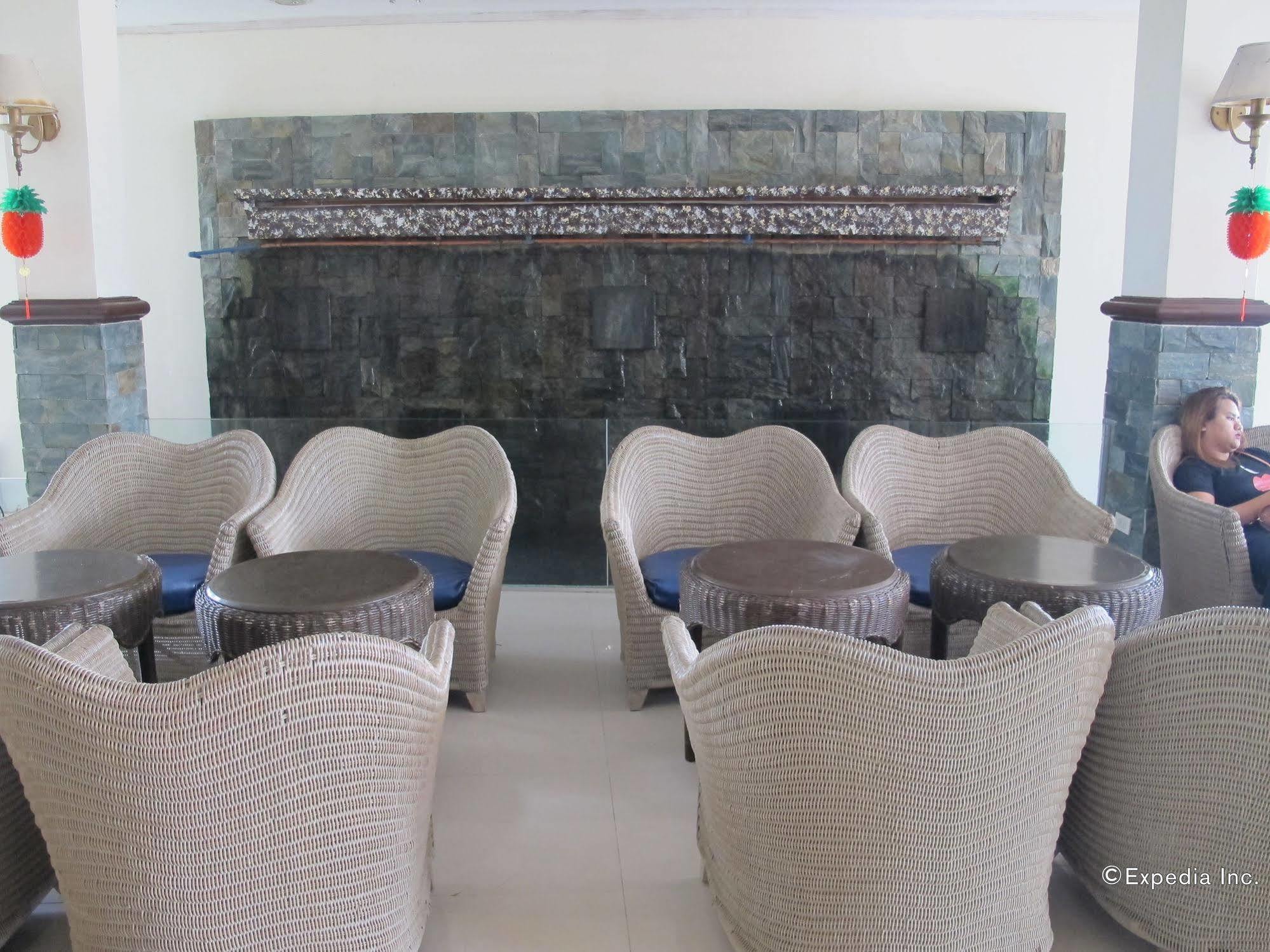 Resort Bluefins Lapu-Lapu City