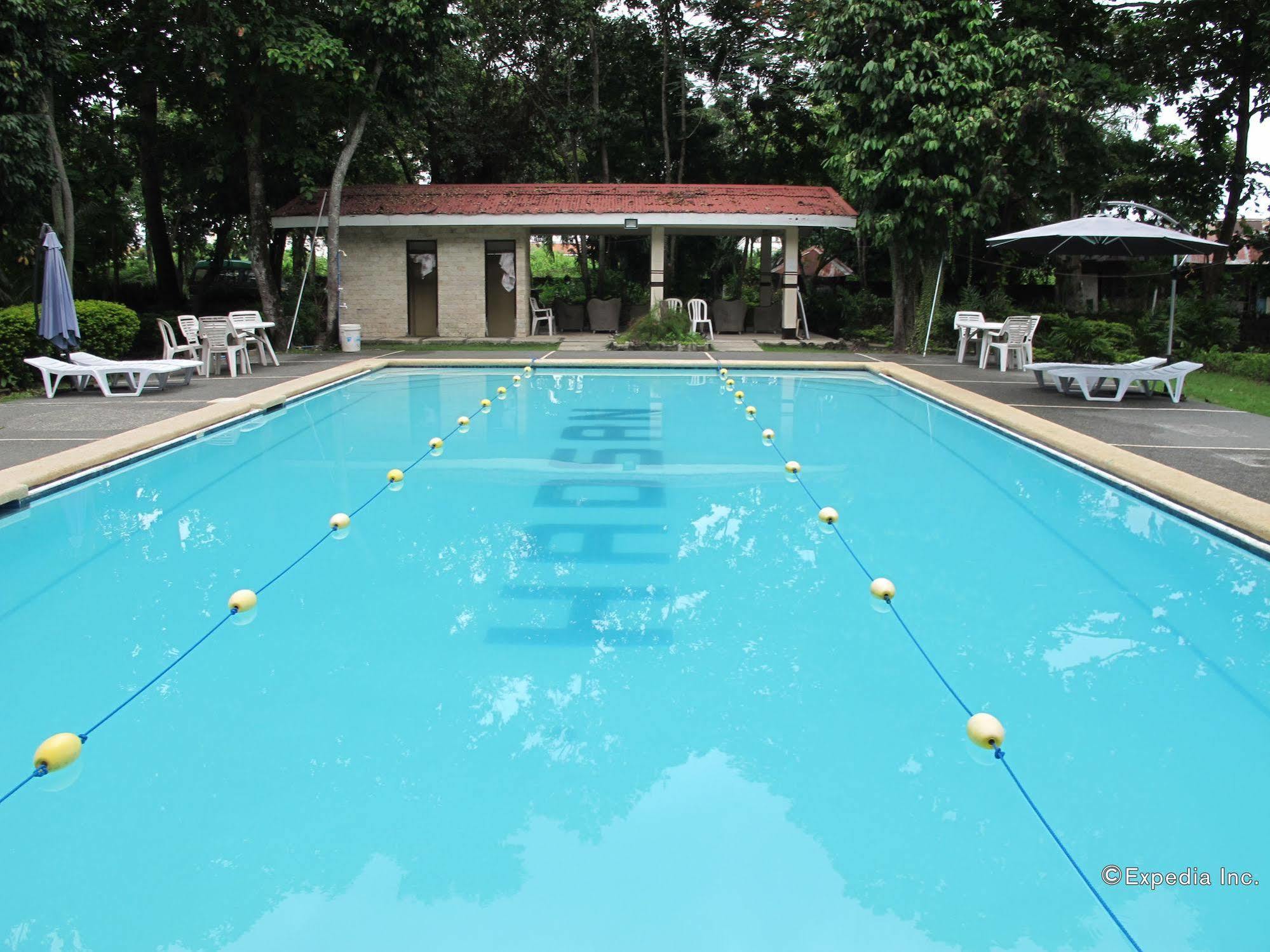 Resort Bluefins Lapu-Lapu City