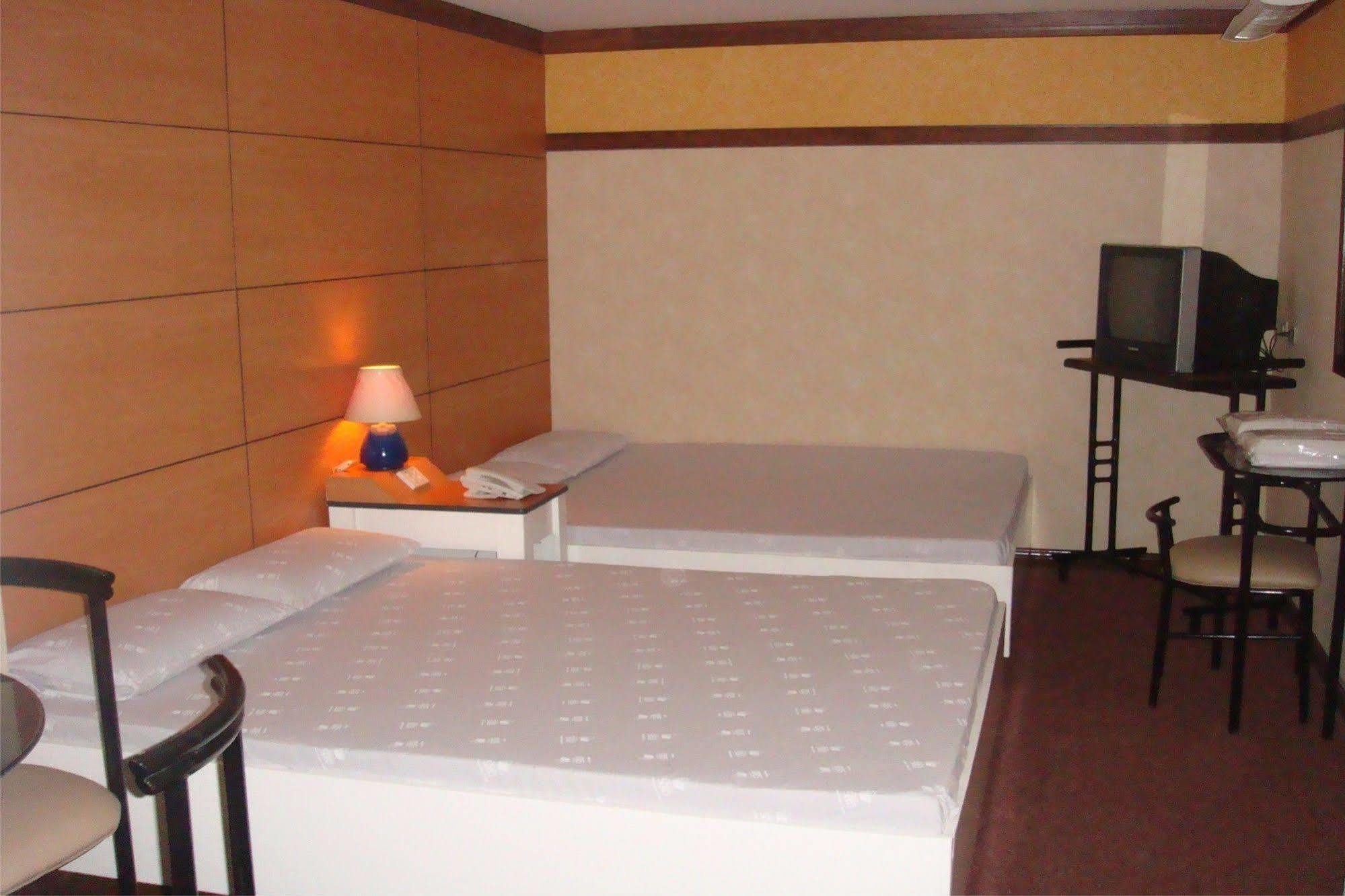 Sogo Cebu Hotel Adlawon