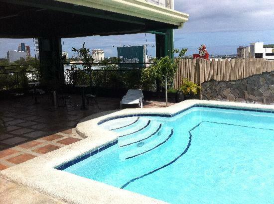 Hotel White Knight Cebu