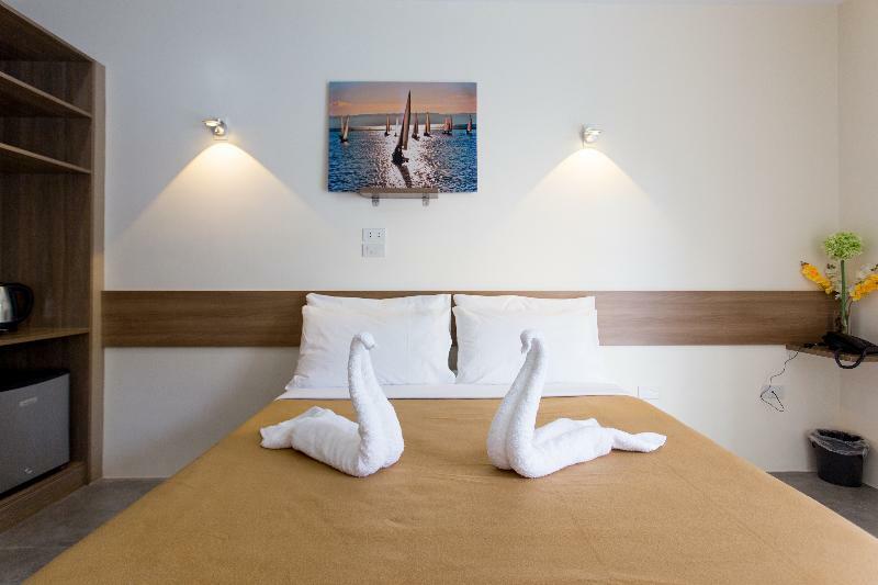 18 Hotel 3*