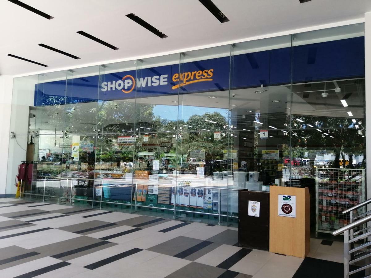 Mactan Newtown Deluxe Island Breeze