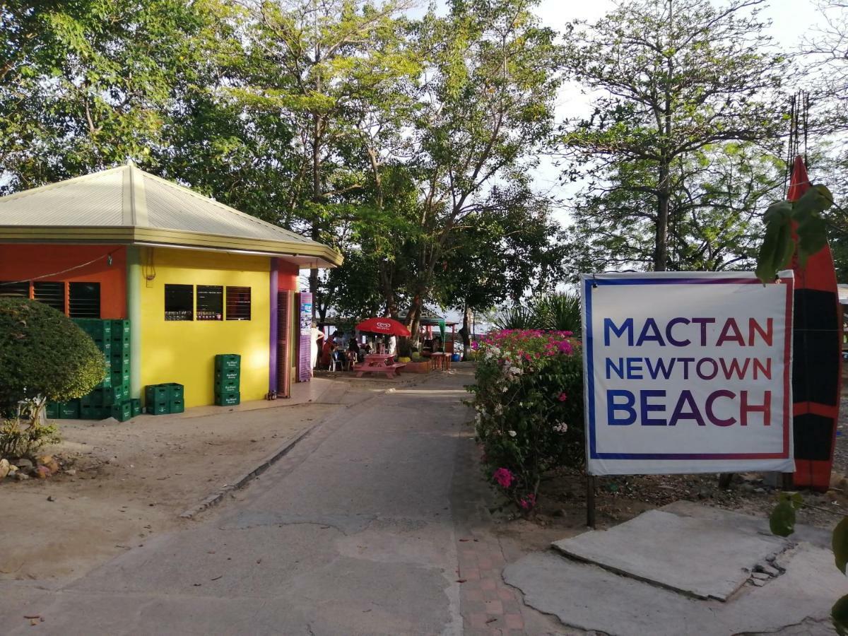 Mactan Newtown Deluxe Island Breeze Apartment Lapu-Lapu City