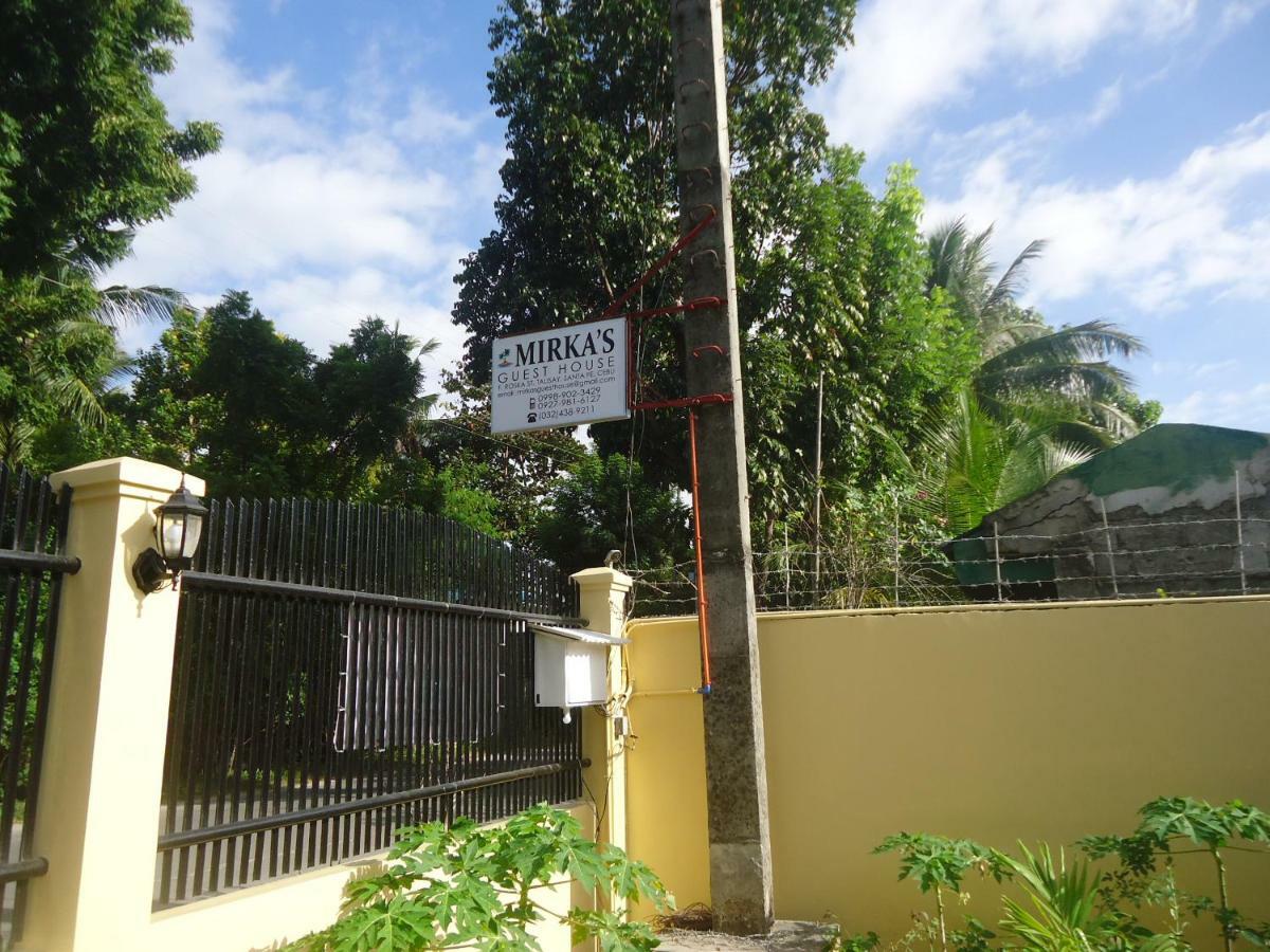 Apartment Mirka's Bantayan