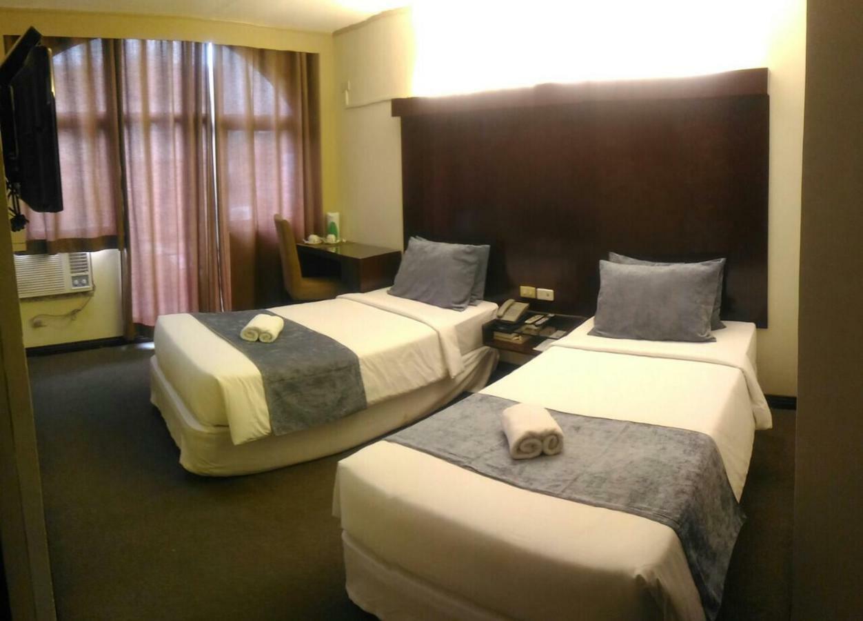 White Knight Hotel