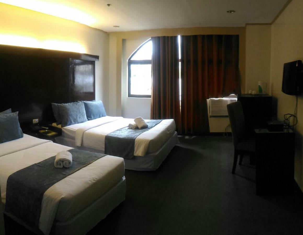 White Knight Hotel 3*