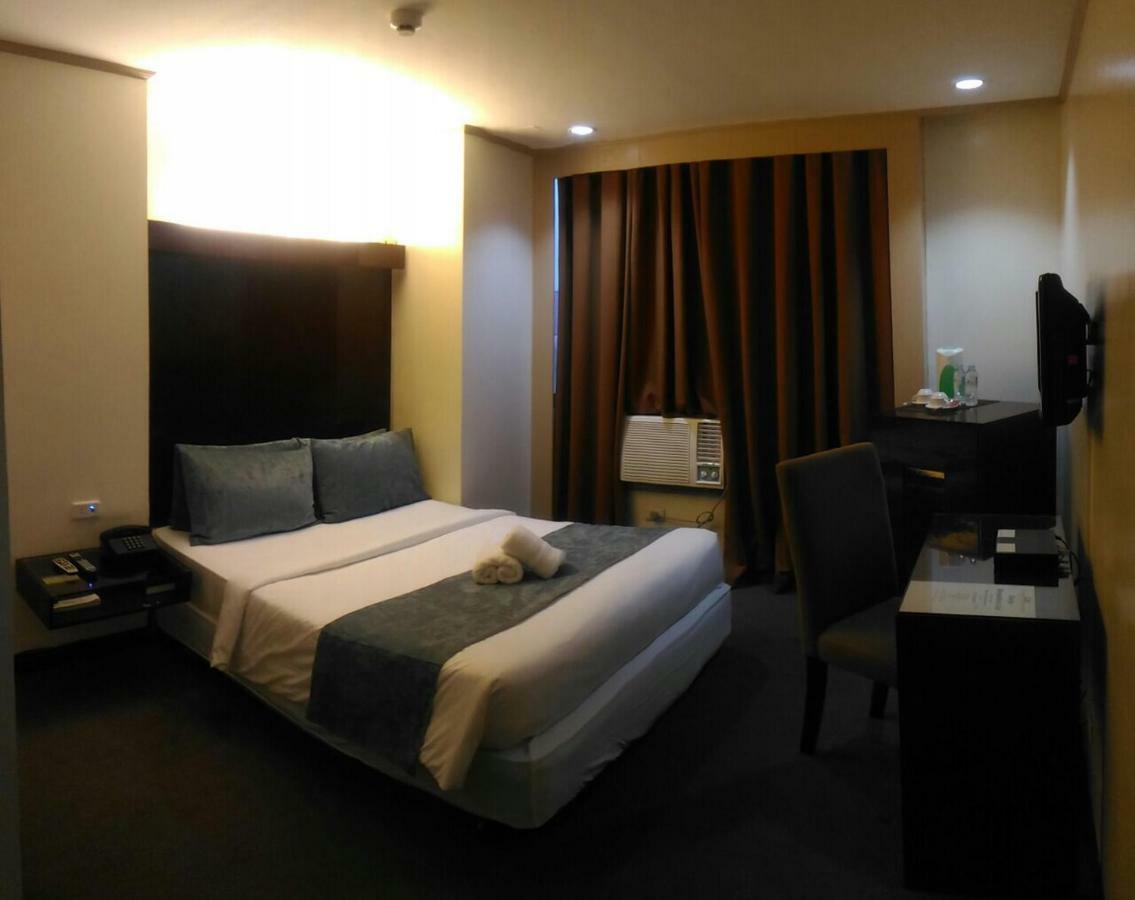 Hotel White Knight