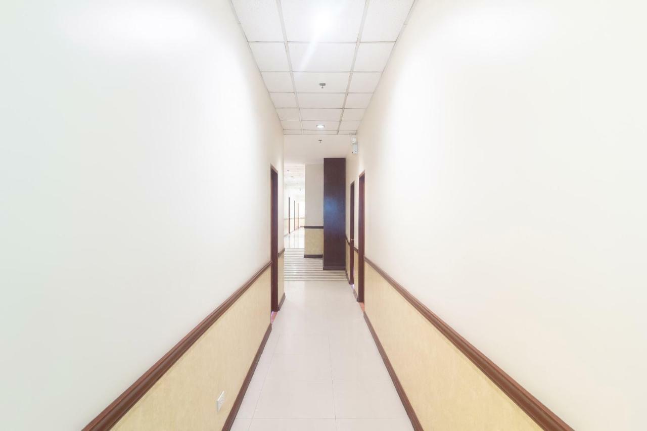 Hotel Oyo 187 The Maxwell Cebu