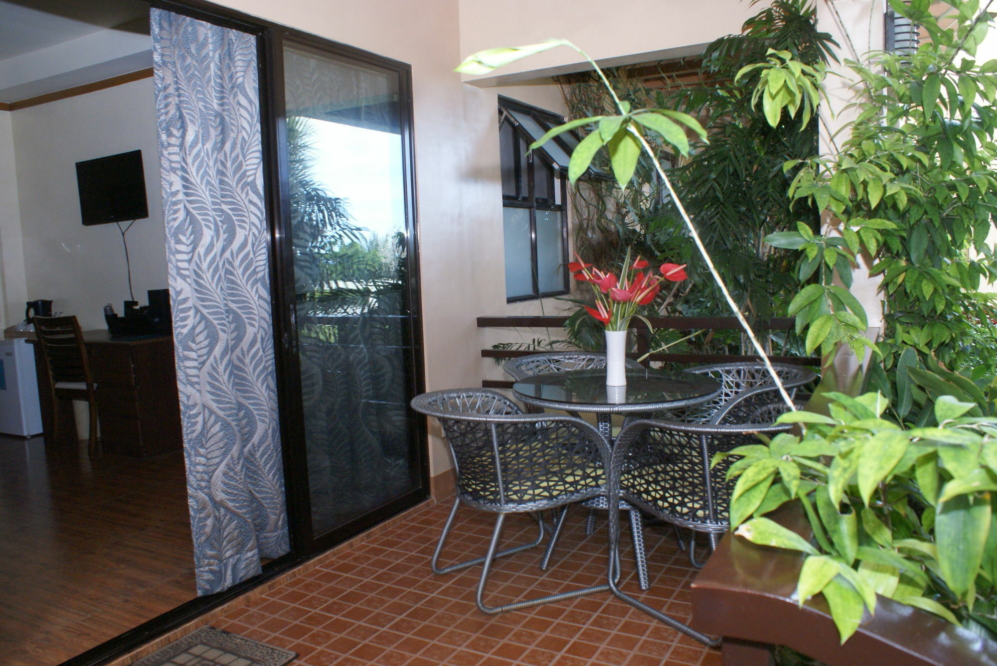 Voda Krasna & Restaurant 3*