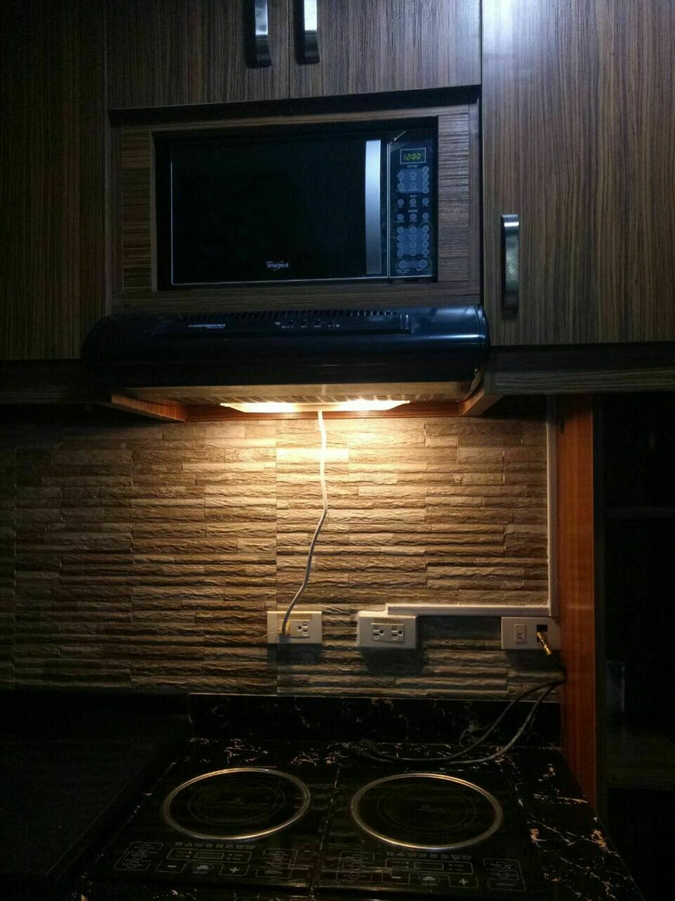 One Bedroom Flat Near It Park Hotel
