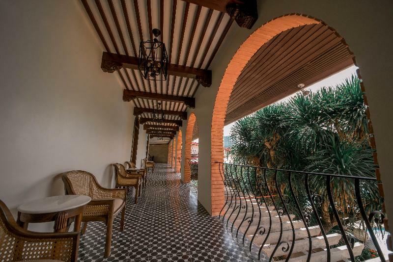 Montebello 4*
