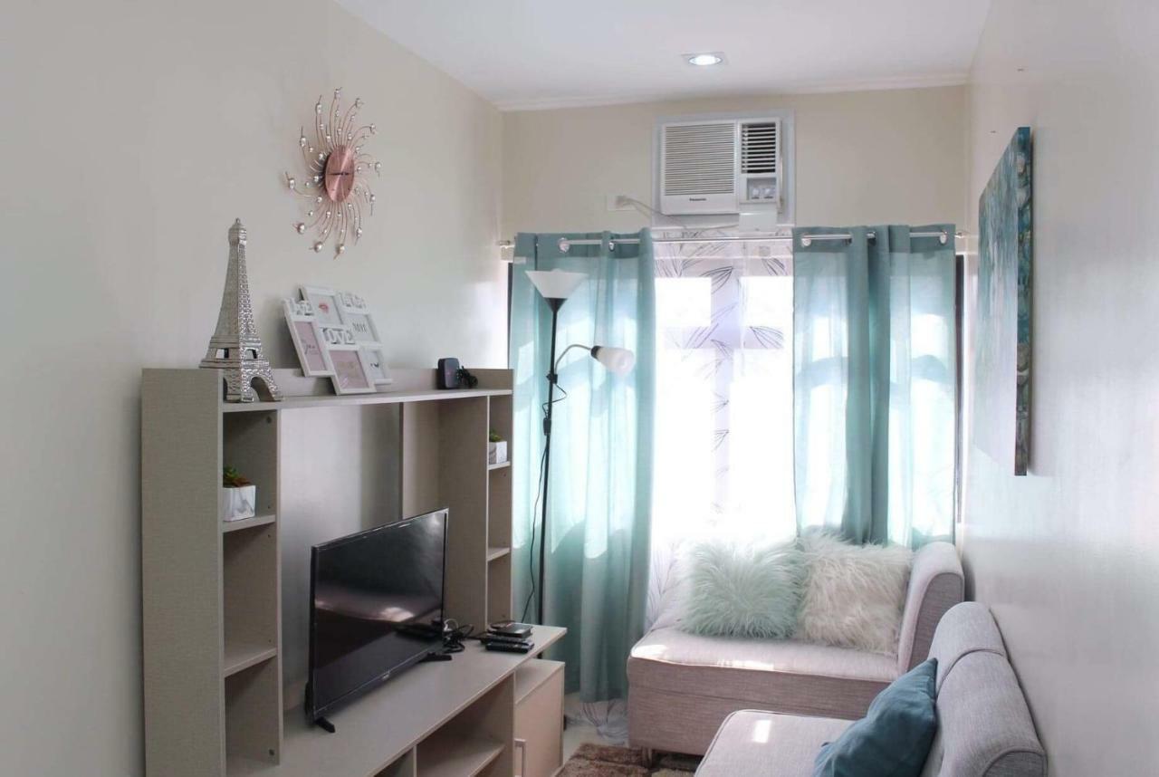 Midpoint | 1br Near Starbucks And Rustan's *