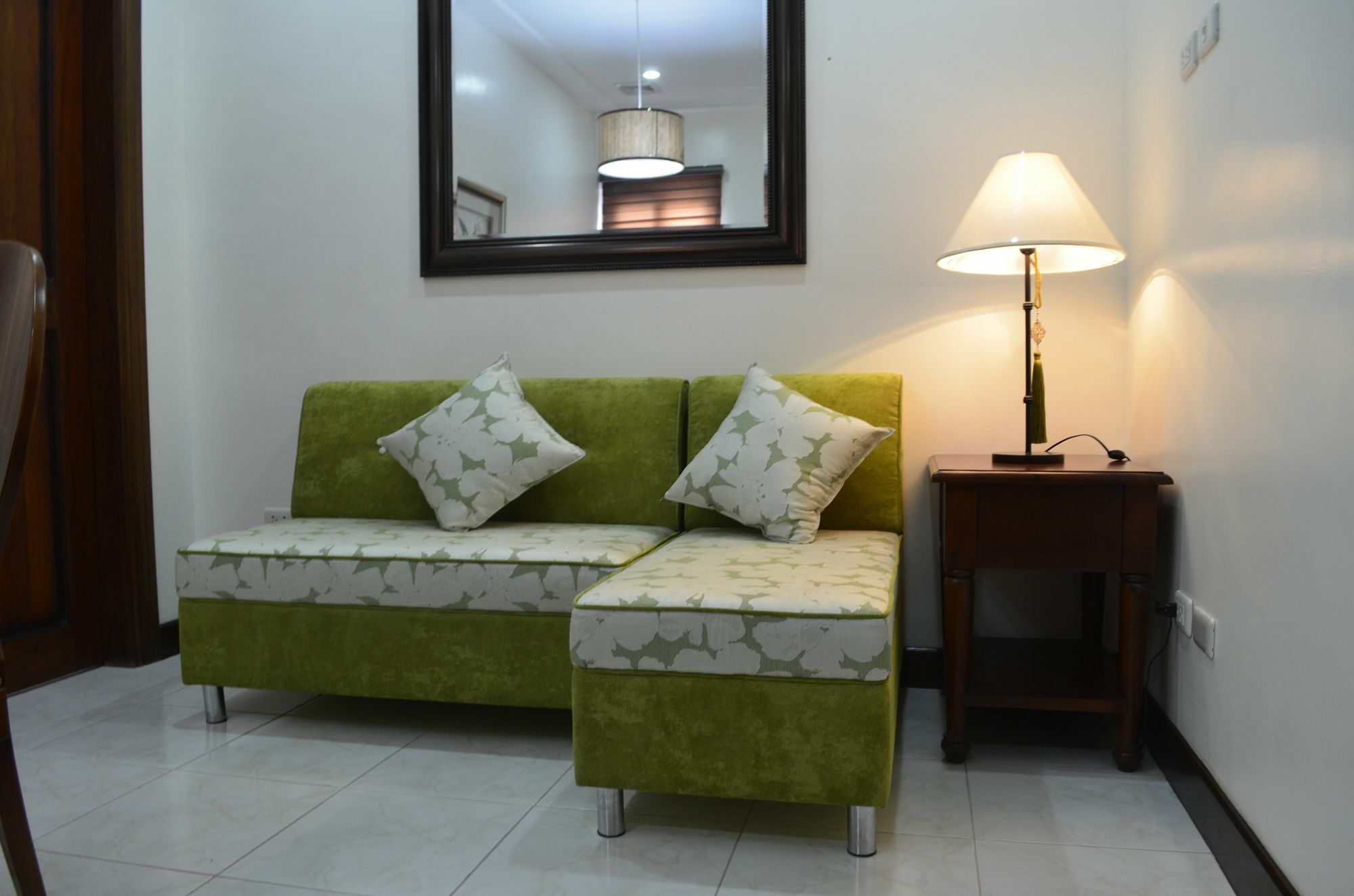 Grand Isabella Residences Aparthotel