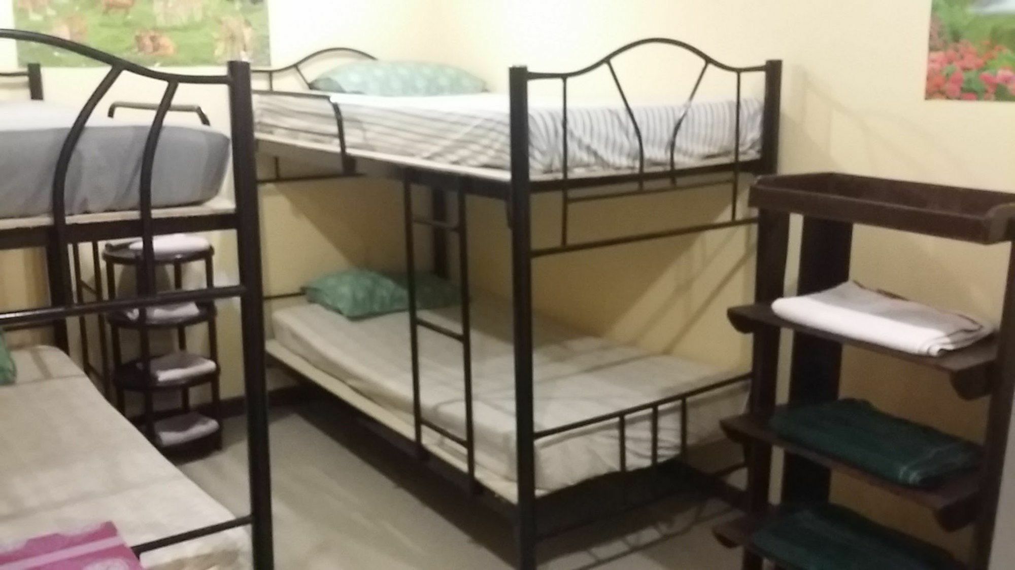 Garces Budget Apartelle