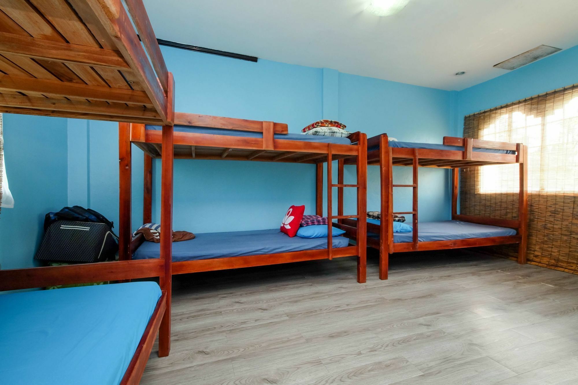 Zen Marigondon Eagle House Cebu Hostel