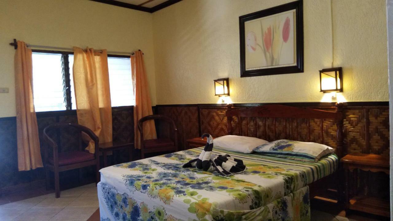 Love'S Beach & Dive Resort Resort
