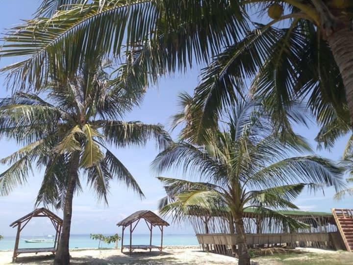 Hutkins Resort Santa Fe (Cebu)