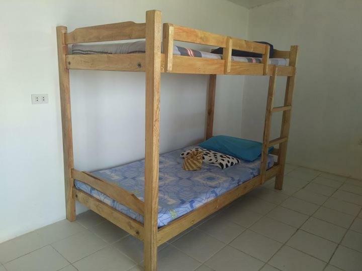Hutkins * Santa Fe (Cebu)