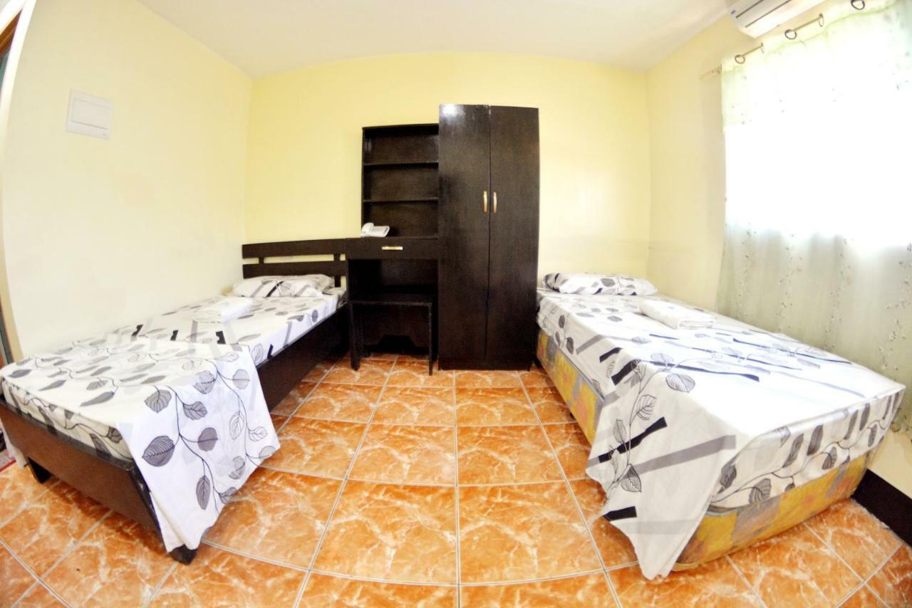 Honey Hunt House 3* Cebu