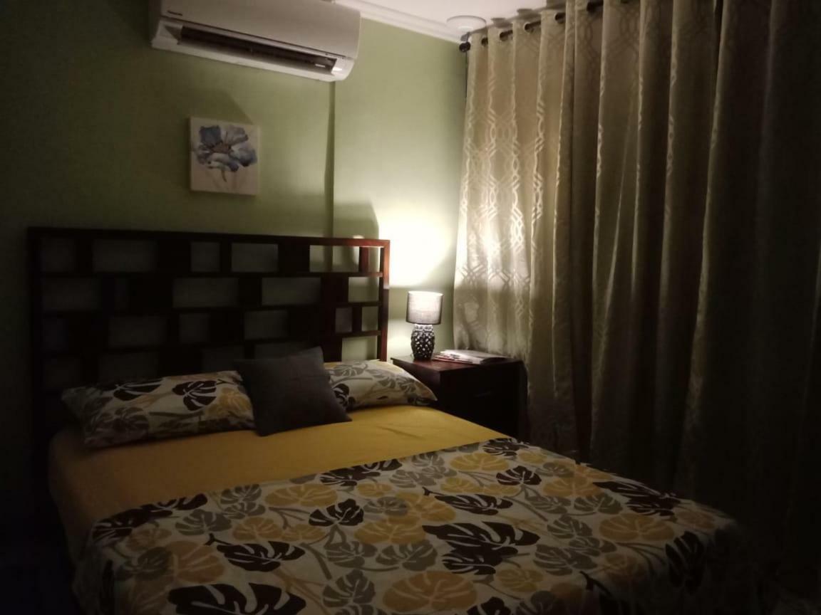 Mandaue Transient House Hostel *