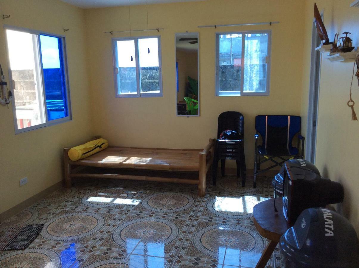Bahay bakasyunan Sunrise Beach House @