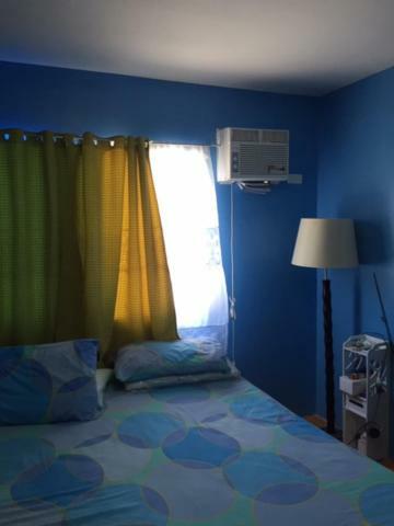 Bahay bakasyunan Sunrise Beach House @ Catmon