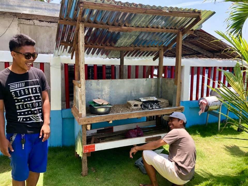 Sunrise Beach House @ Bahay bakasyunan