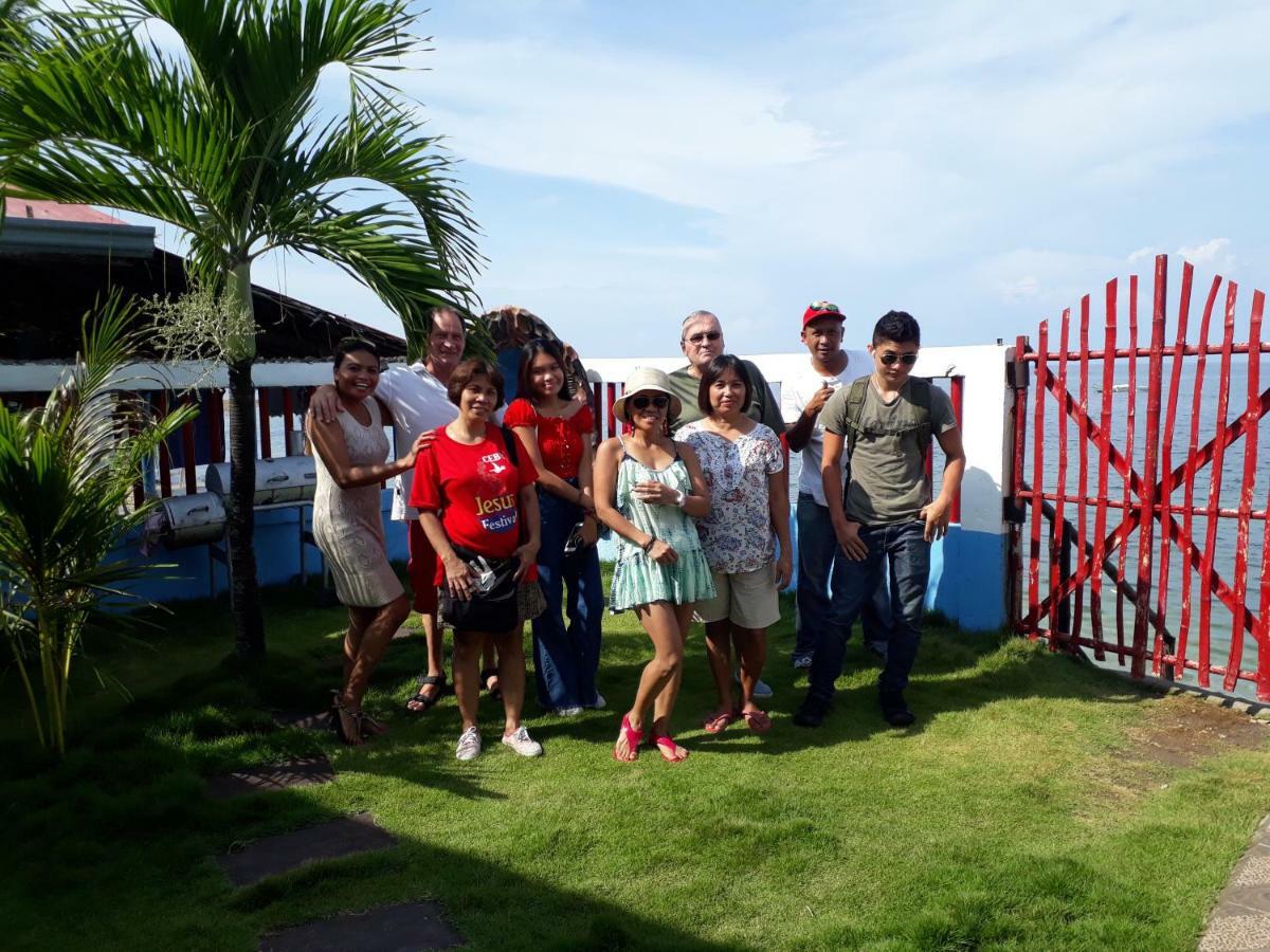 Sunrise Beach House @ Bahay bakasyunan