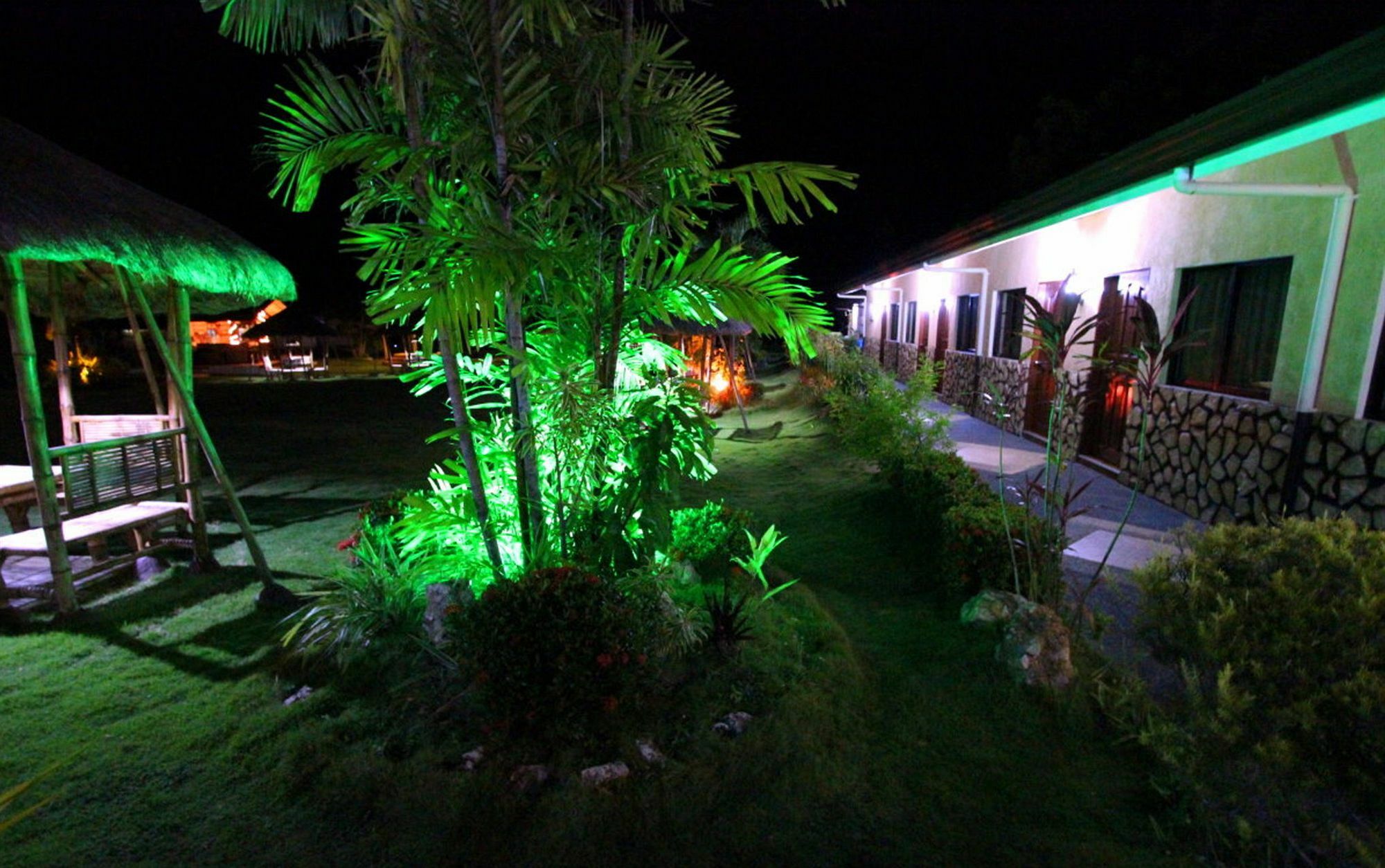 Parrot Paradise 3* Boljoon